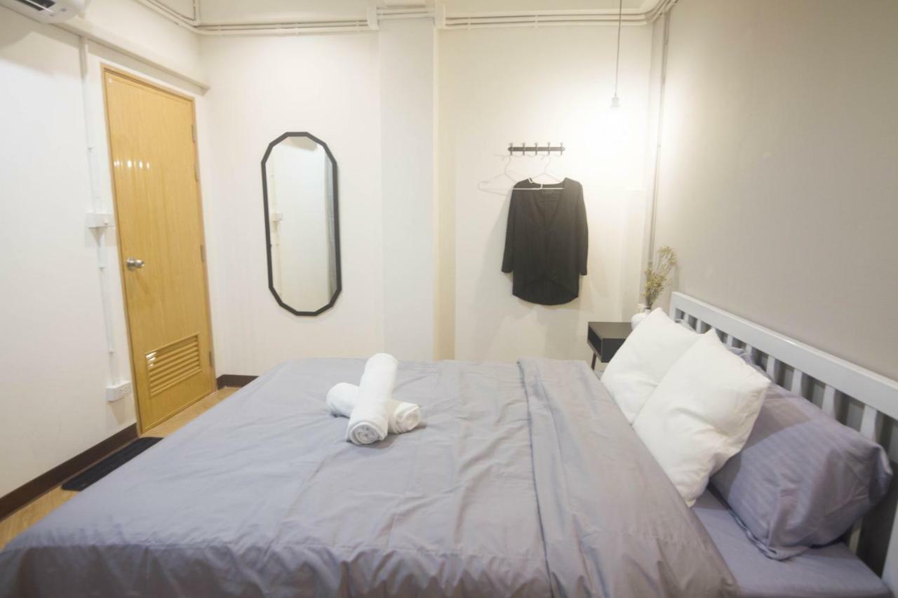 Grey Sheep Hostel Bangkok Esterno foto